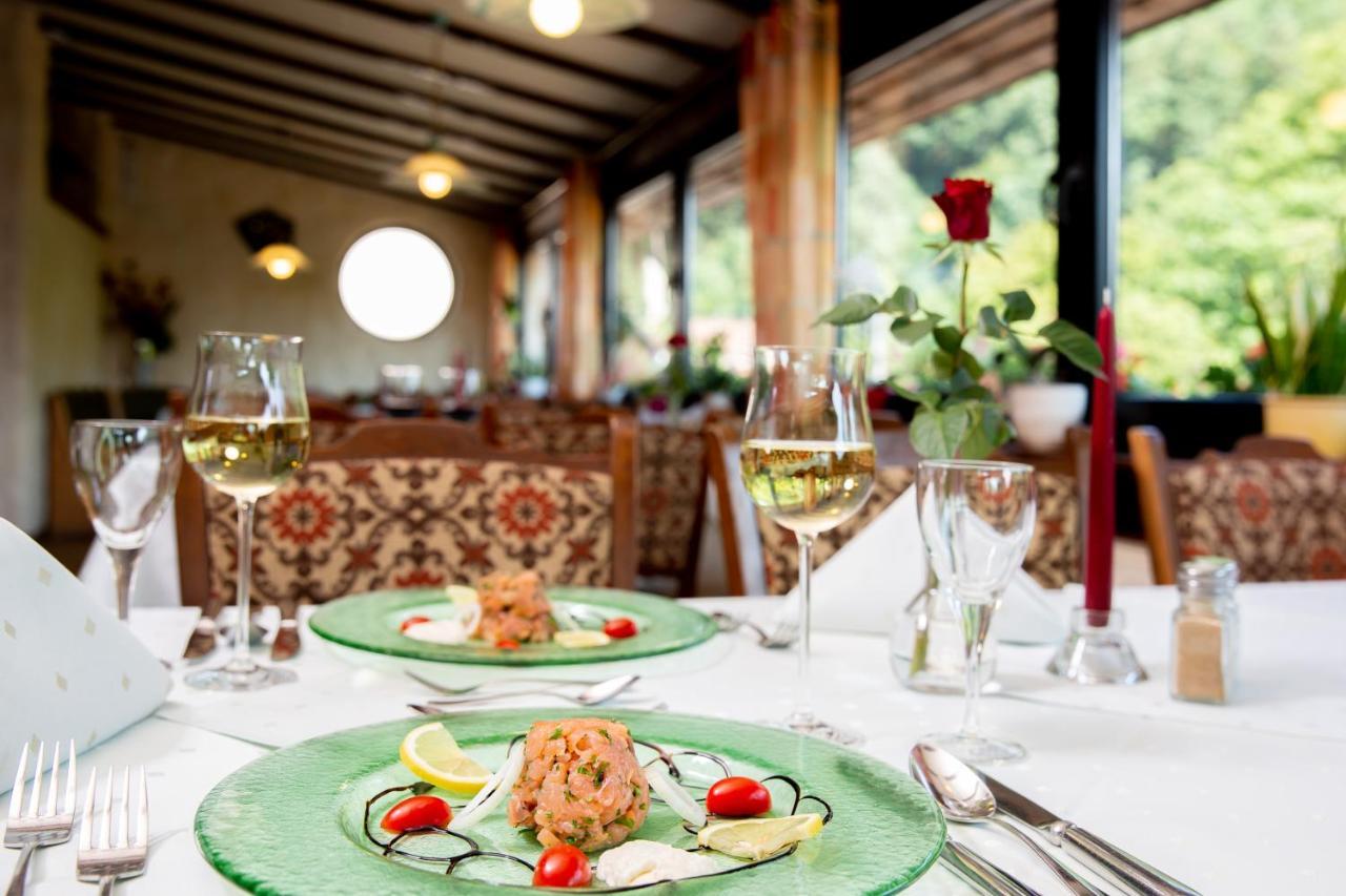 Hotel Restaurant Haus Waldesruh Eppenbrunn Eksteriør bilde